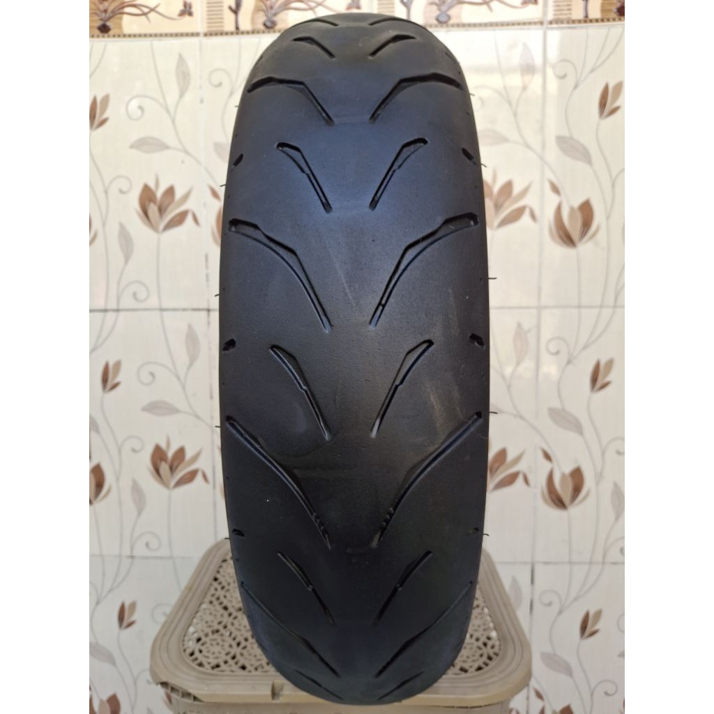 Ban tubles 130/70 ring 17 mrf zapper . ban import original copotan