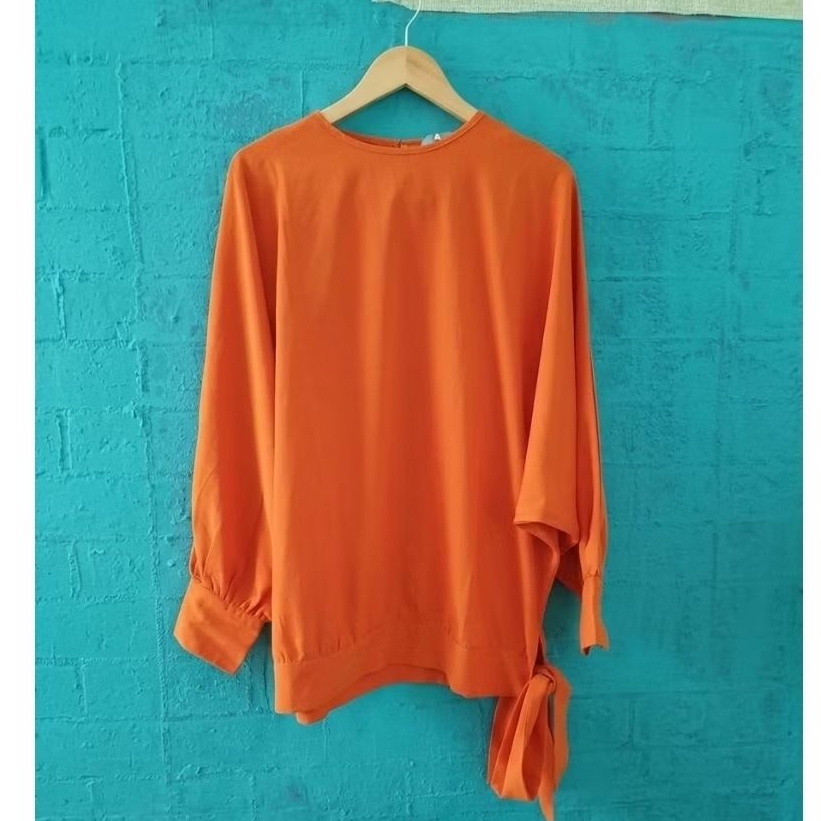 Preloved atasan wanita LD 150 cm tangan kalong tinggi 70 cm | atasan wanita | baju Tangan kalong