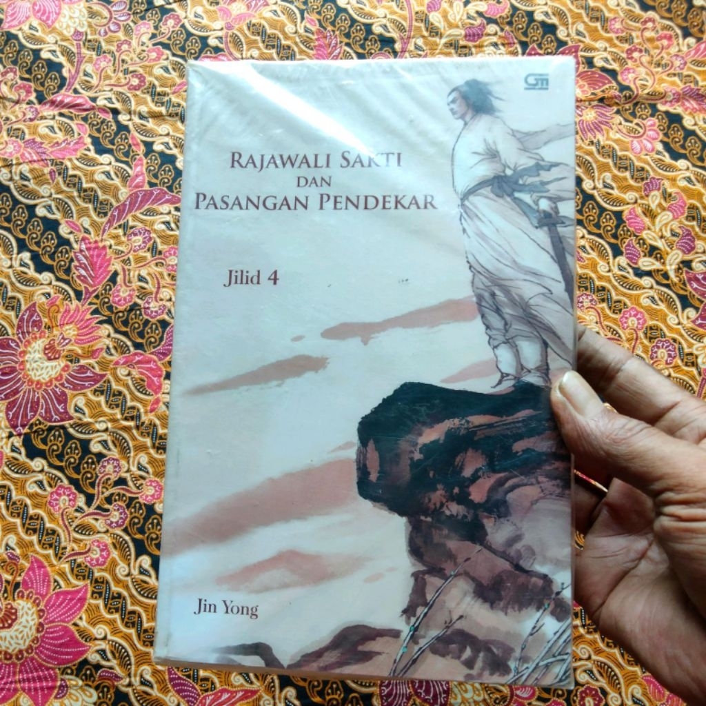 Buku Cerita Klasik Tiongkok, RAJAWALI SAKTI dan PASANGAN PENDEKAR Jilid 4 @Jin Yong