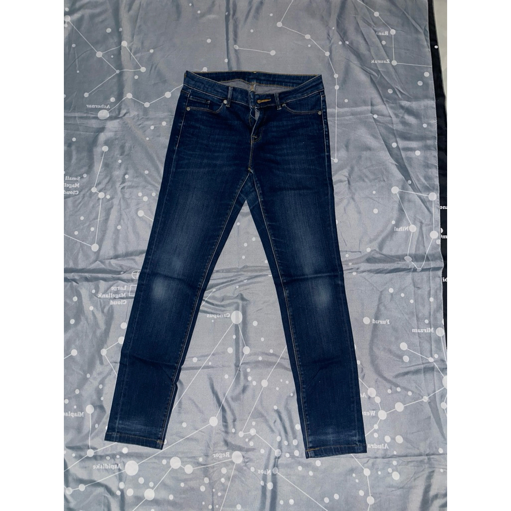 Jeans Wanita Uniqlo