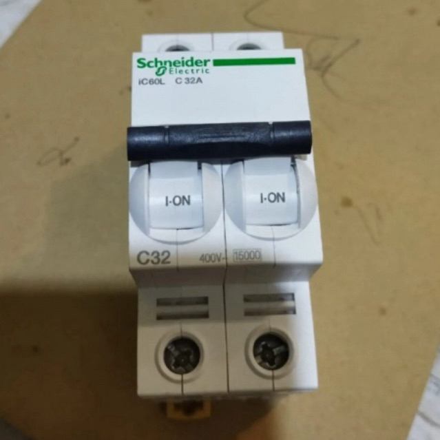 ELCB ic60L 2P 32A 40A Schneider 2Phase