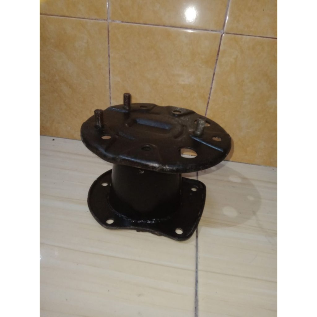 Bracket Dudukan ban Serep Suzuki Katana Original