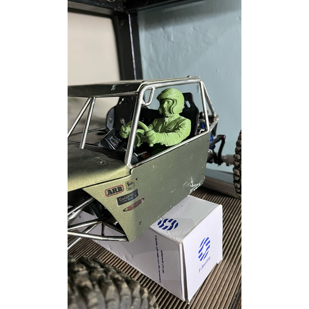action figure driver rc 1/10