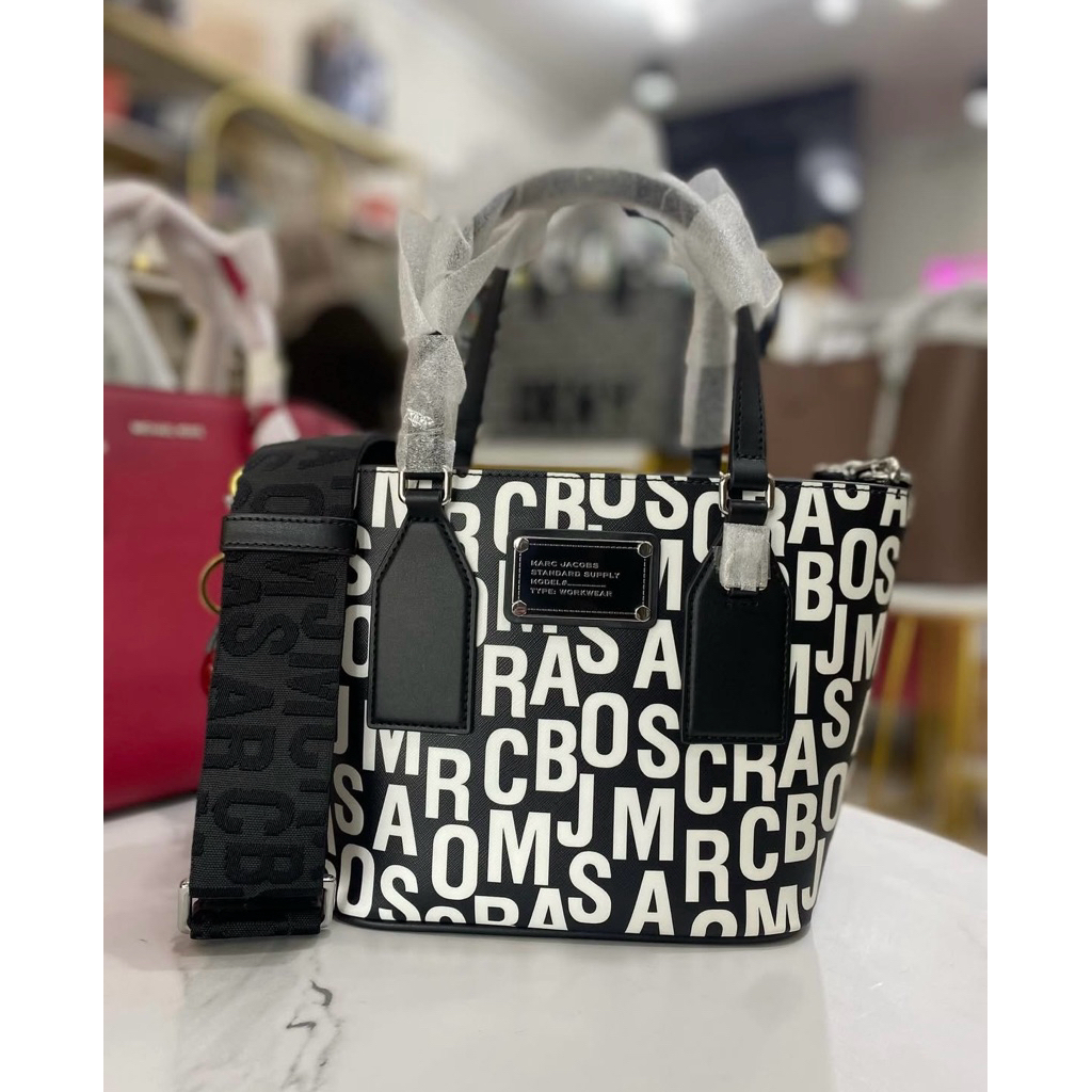 Marc jacobs tote medium