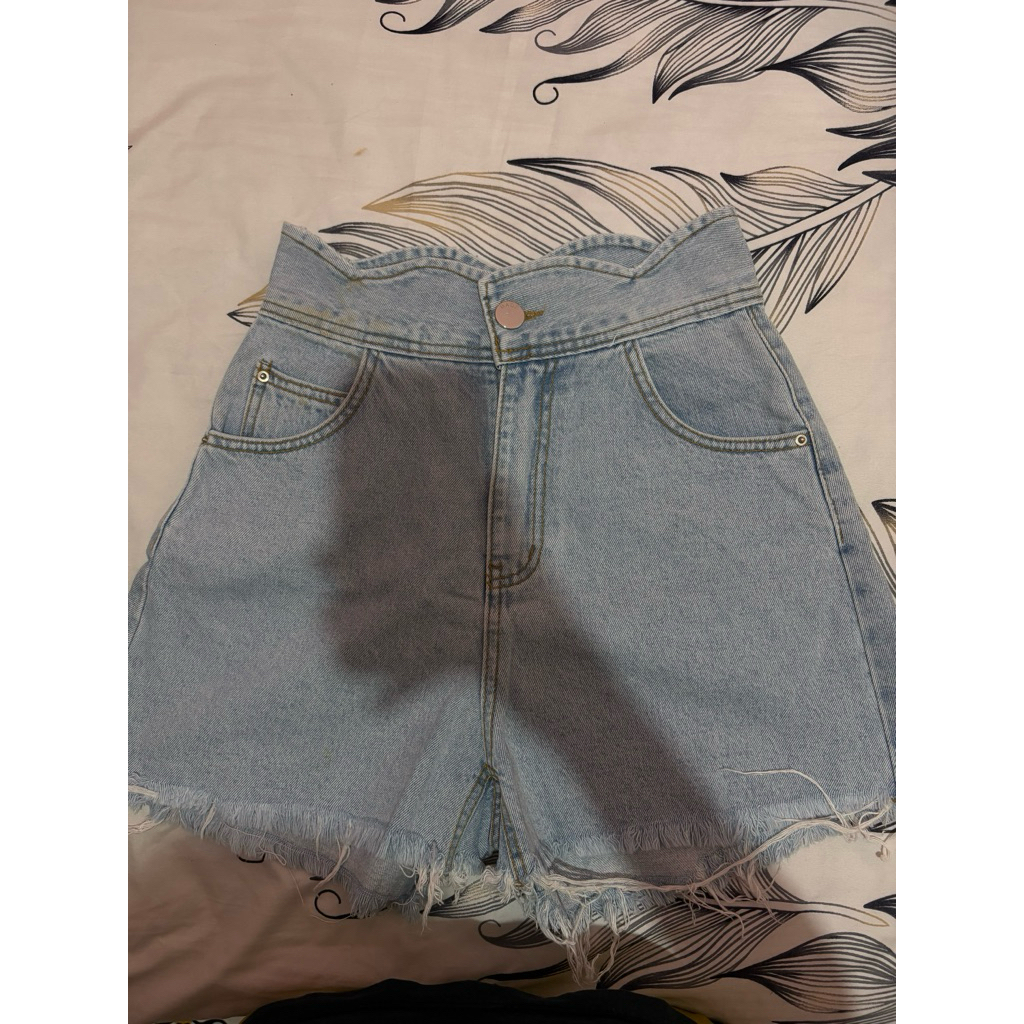 celana jeans pendek