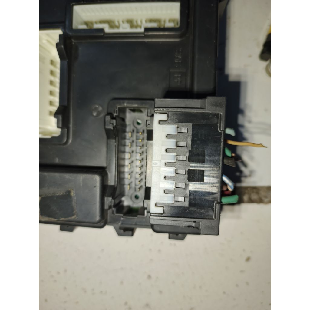 SOCKET COLOKAN BCM NISSAN GRAND LIVINA EVALIA MARCH ORIGINAL