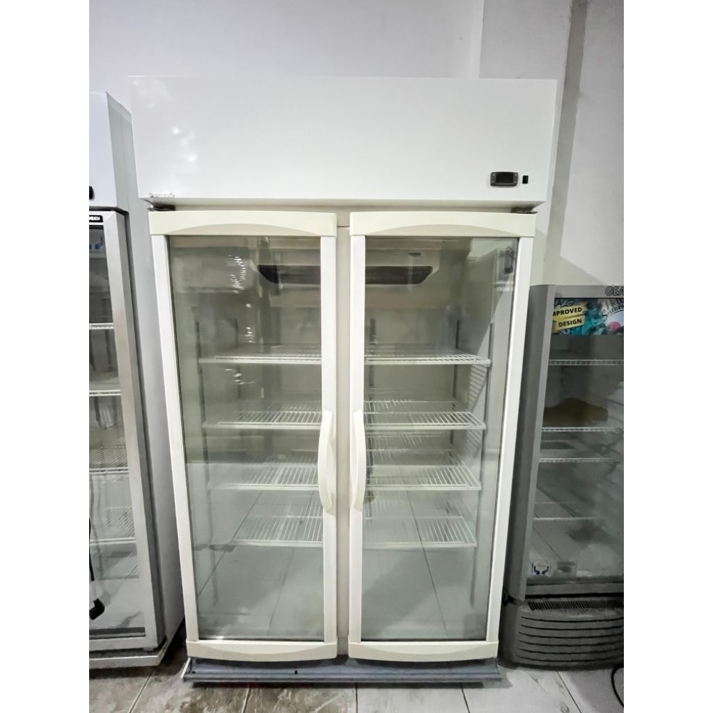 BEKAS SHOWCASE 2 PINTU MERK PANASONIC
