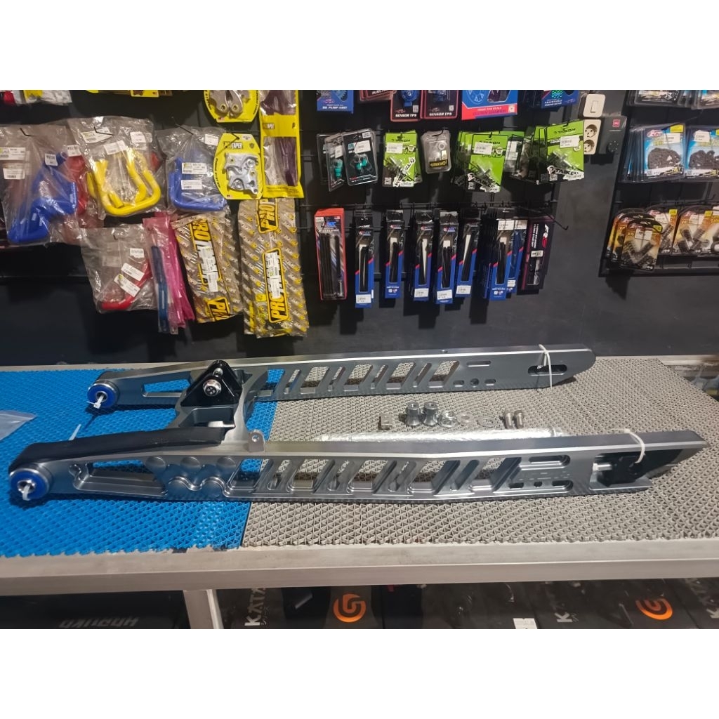 KZR/KOZI SWING ARM MX KING PANJANG 70CM MALAYSIA STYLE