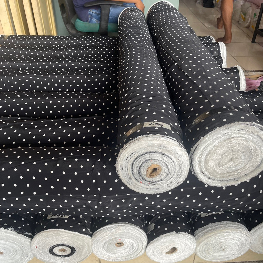 Kain Polkadot Ori Garmen - Kain Motif polkadot - Kain Polkadot Hitam - Kain Polka Hitam