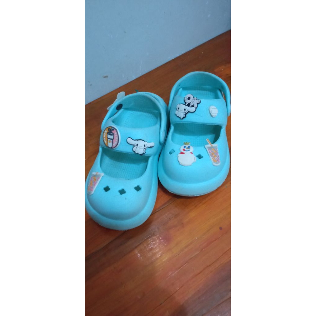 Preloved sandal anak