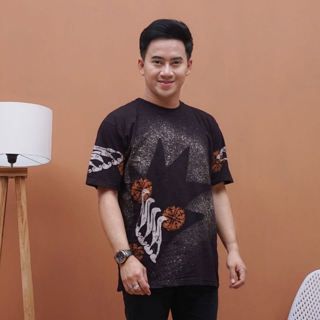 Kaos Batik Pria Modern | Kaos Etnik Pria Lengan Pendek | Kaos Adem