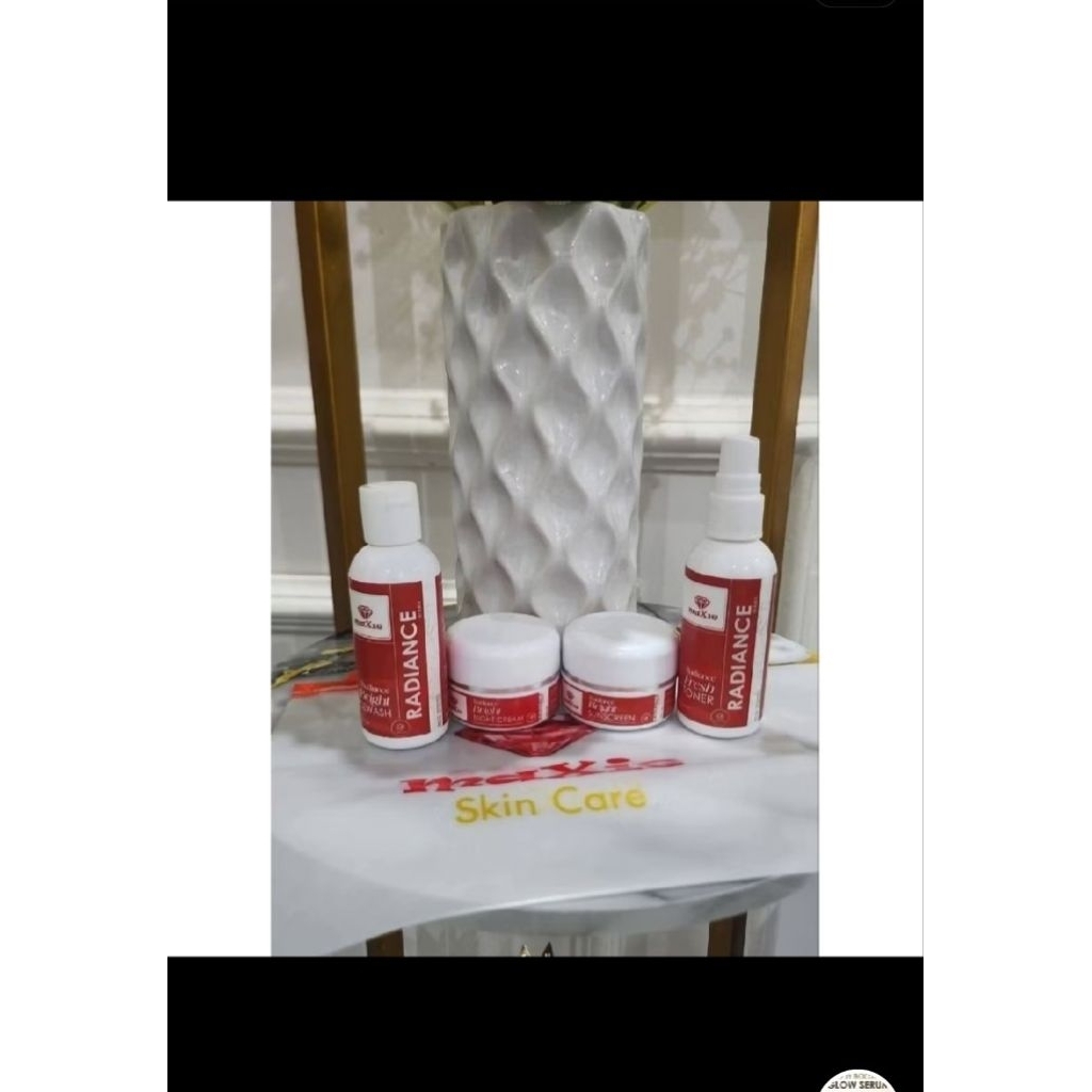 Paket Cream Maxie Kemasan Baru Paling Terbaru full pemutih wajah BPOM 100%ORIGINAL Geransi Uang kemb