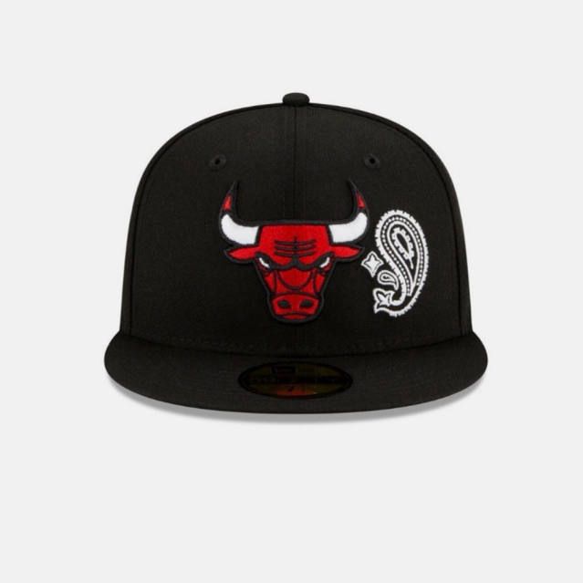 Chicago Bulls New Era Paisley Patchwork Undervisor 59FIFTY Fitted Hat - Black