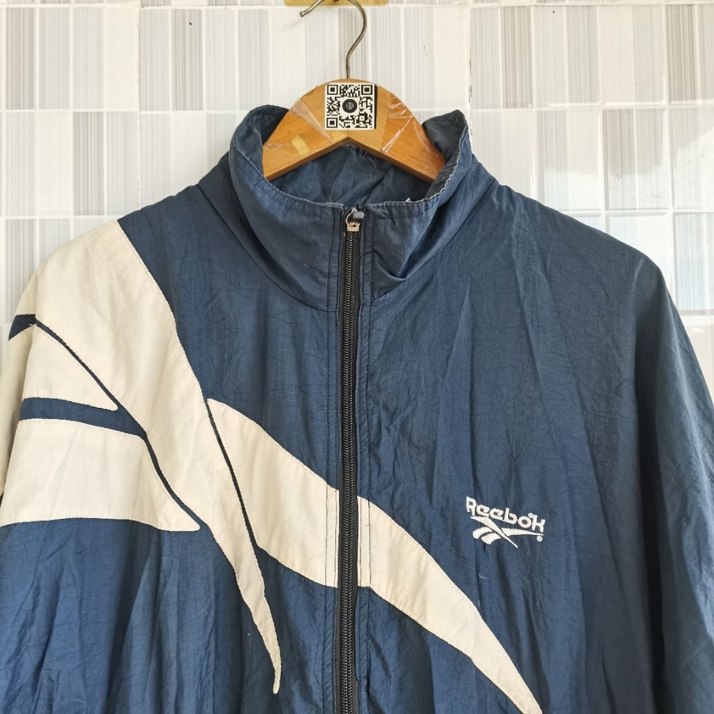1486. VINTAGE WINDBREAKER REEBOK BIG LOGO SIZE XL   PRELOVED