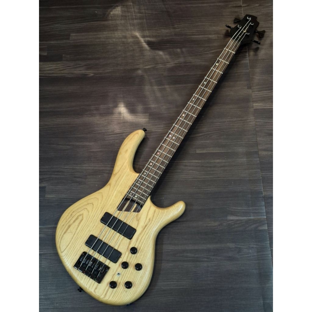 Bass Cort B4 Original