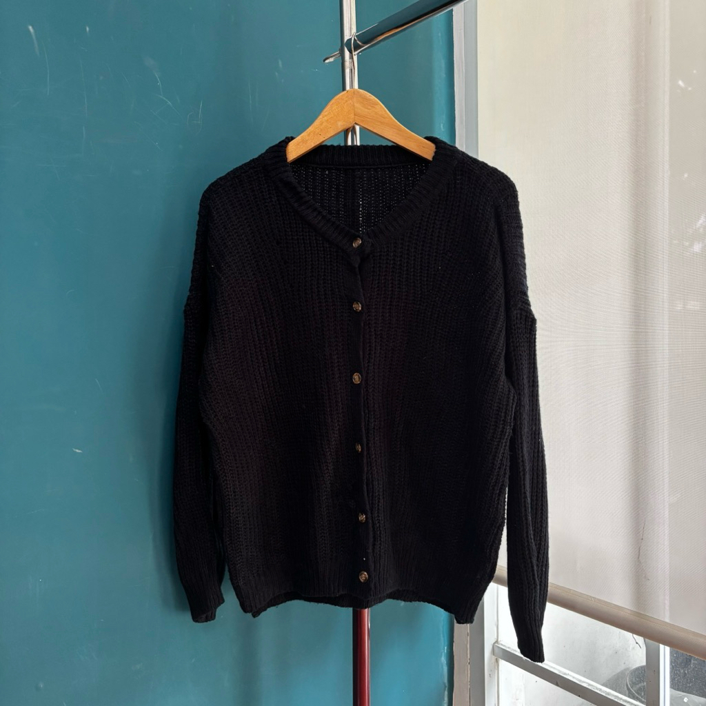 Cardigan A36 black hitam o neck kerah bulat oversize academia cewek Rajut Knit Korea Style Look Dewa
