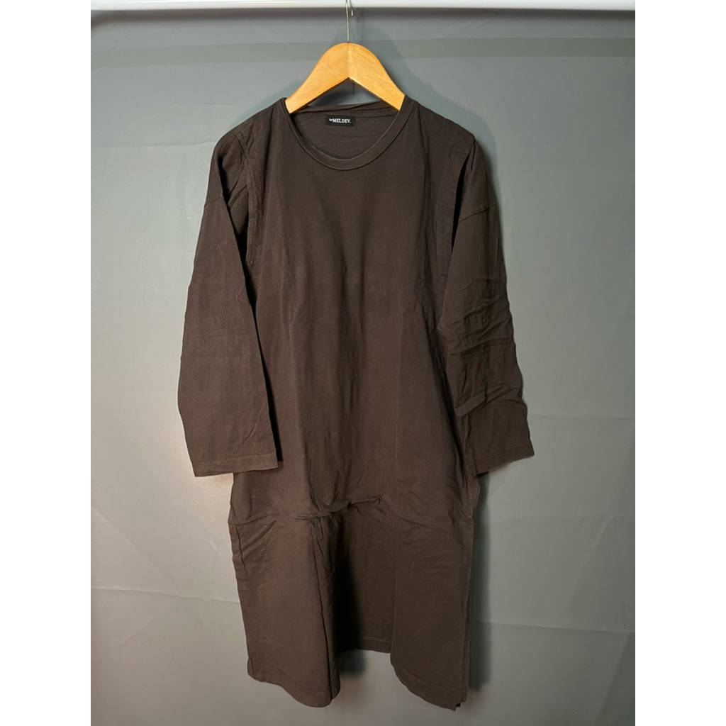 PRELOVED KAOS BUSUI BY MELDEV