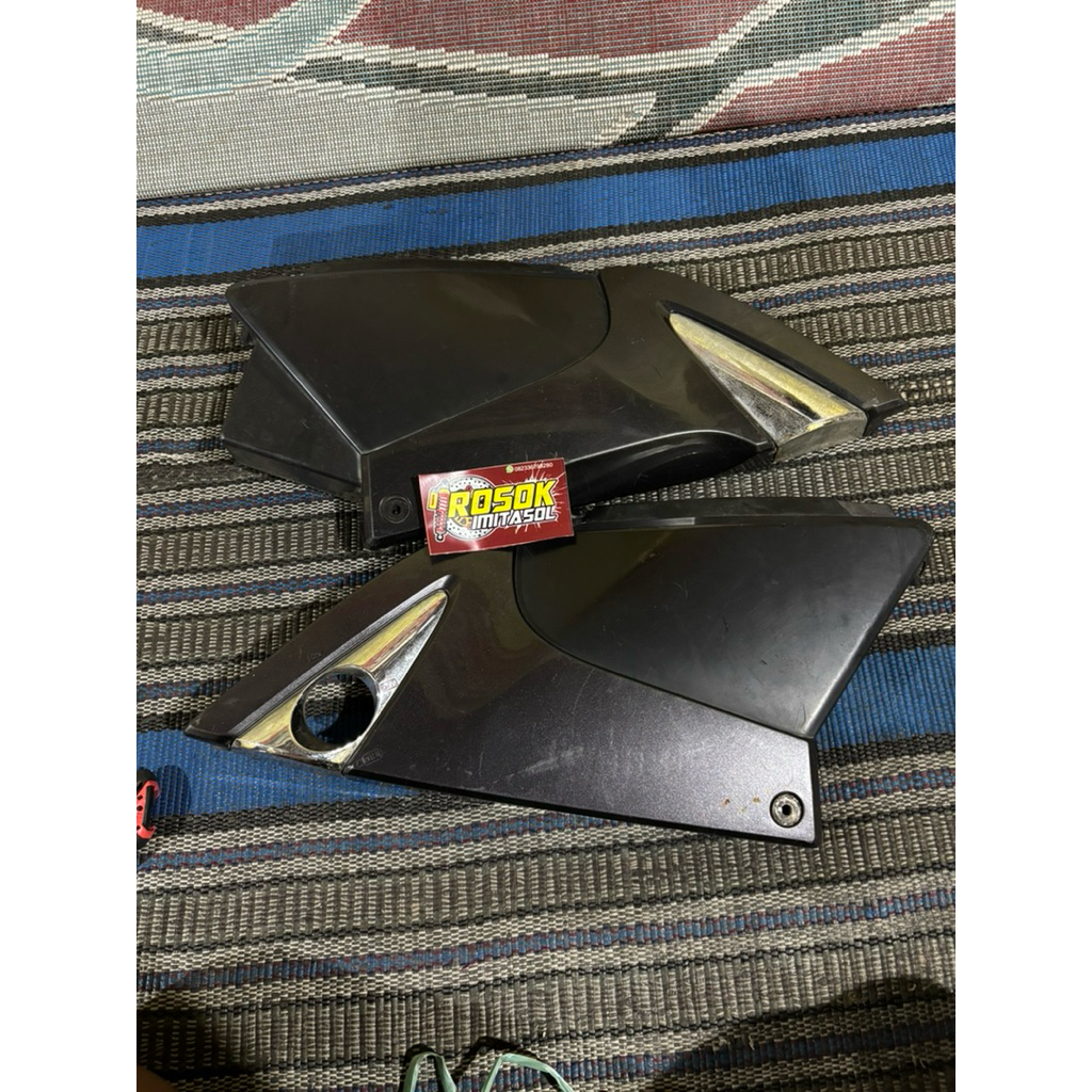 kempolan samping tutup aki box aki tiger revo original cepotan montor