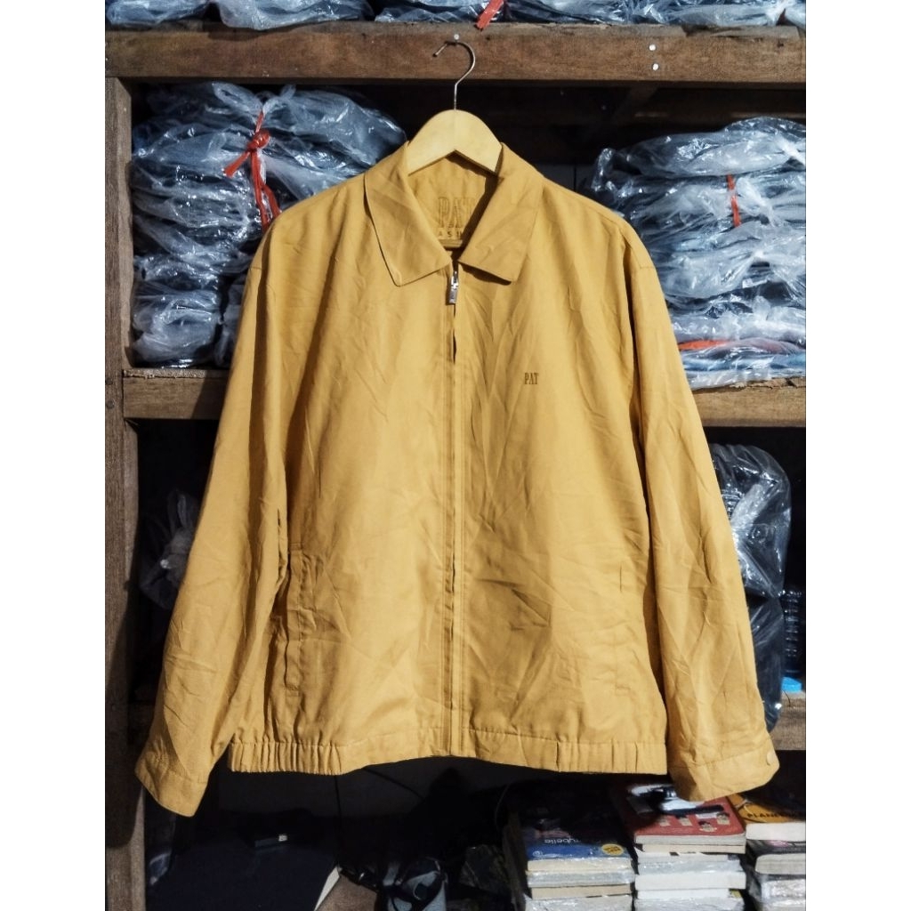 Jaket Kasual Berkerah PAT Casual