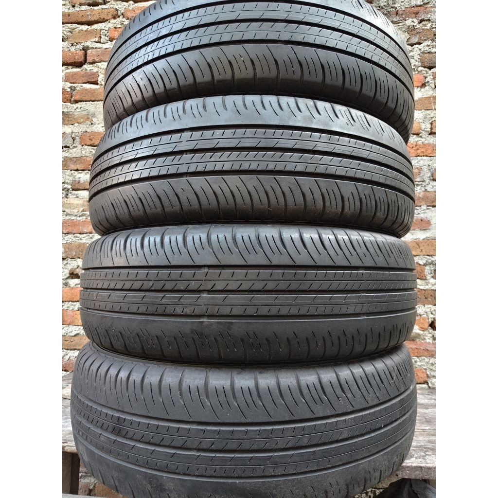 Ban. 185/70 R14 Merk Dunlop enasave