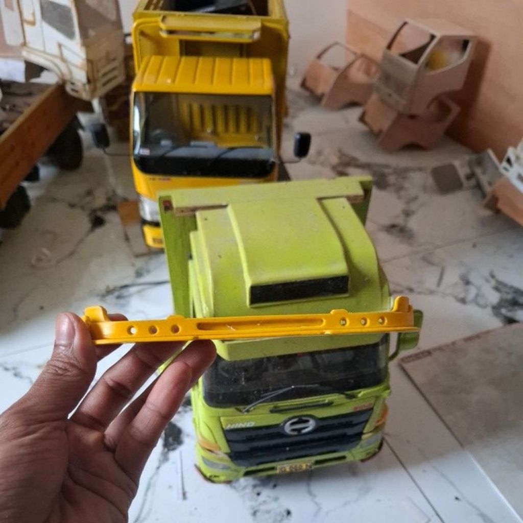 tambahan bemper miniatur canter bemper depan miniatur sekala 10 12