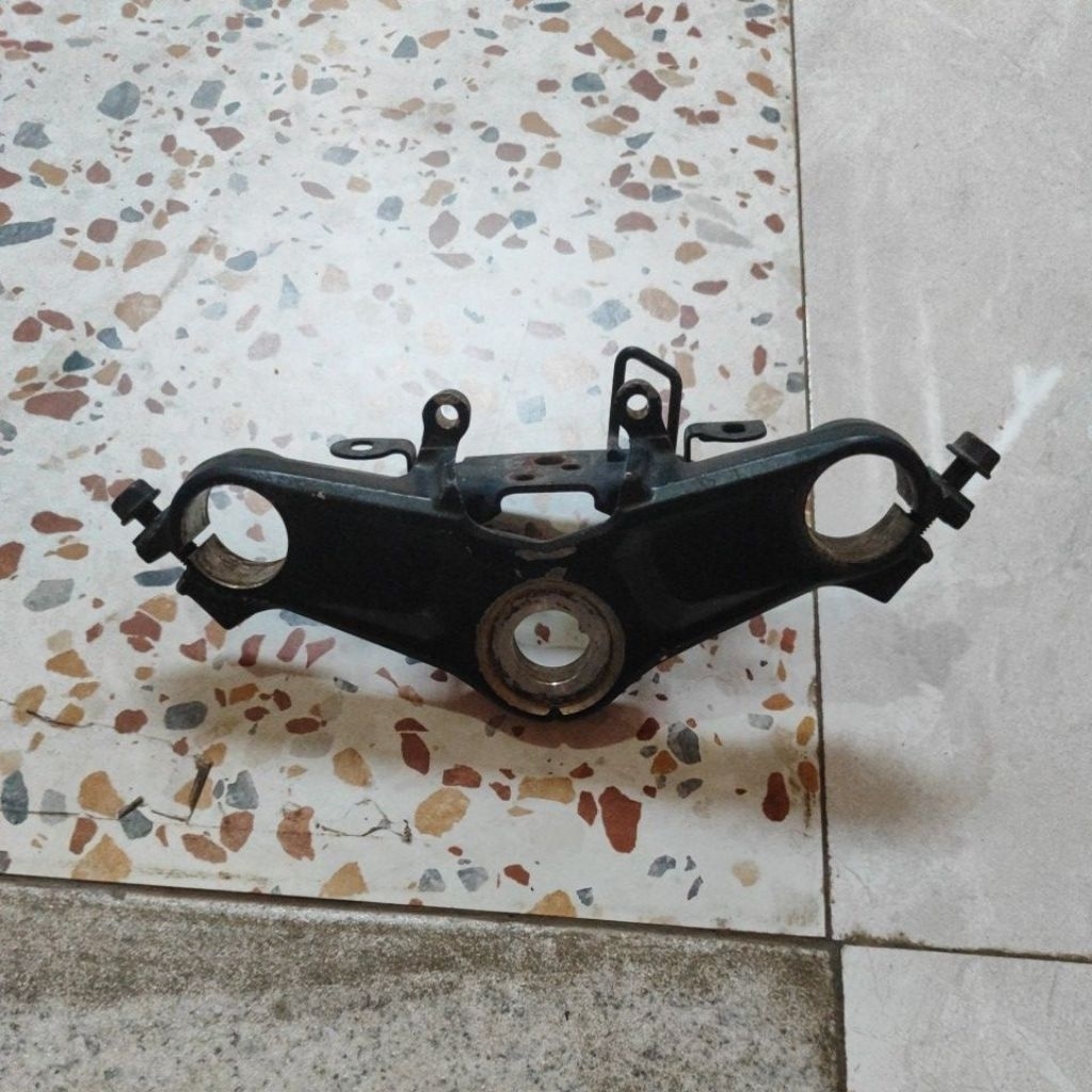 Segitiga Atas Segitiga Bagian Atas Honda CBR 150R Led Cbr 150 r New Original K45