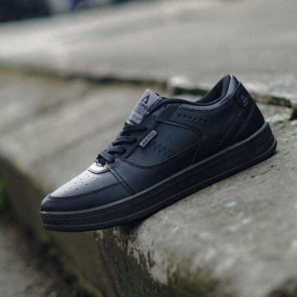 AEROSTREET HOOPS LOW ALL BLACK ORIGINAL