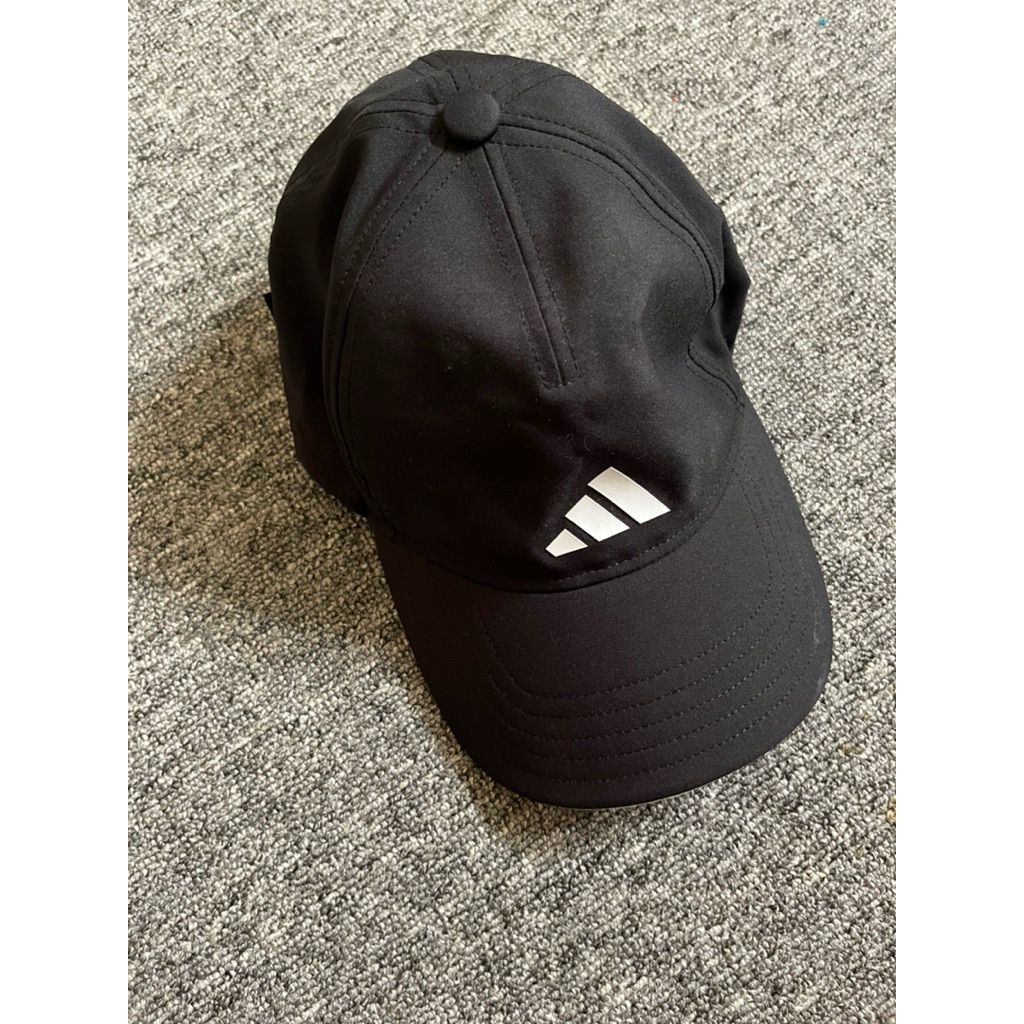 Topi Sport Woman OSFW /Preloved Topi Adidas ORI