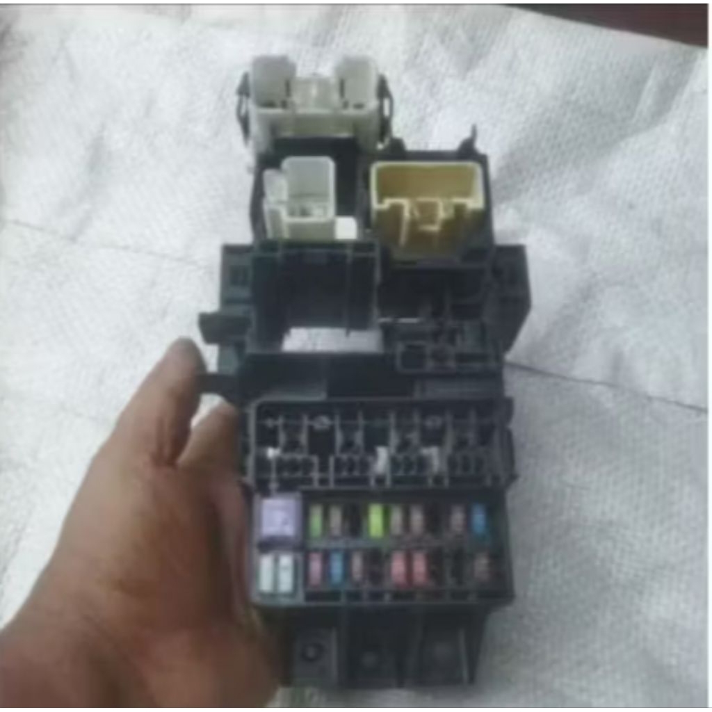 FUSE BOX SEKRING AVANZA XENIA 2005-2011