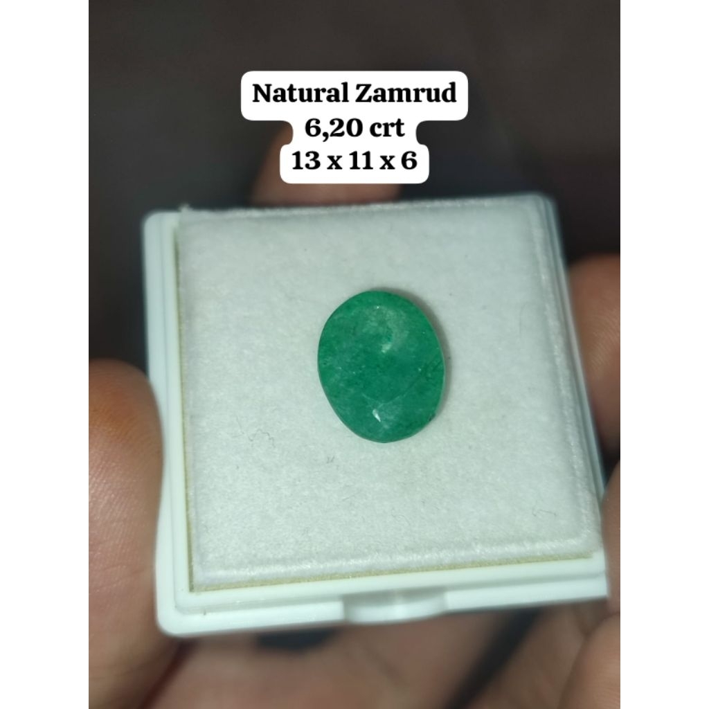 Natural Zamrud