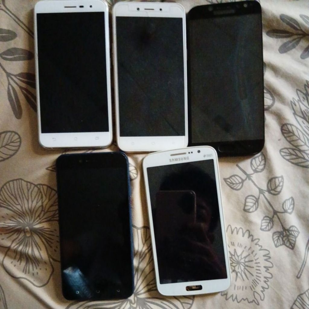 hp samsung oppo azuz minus