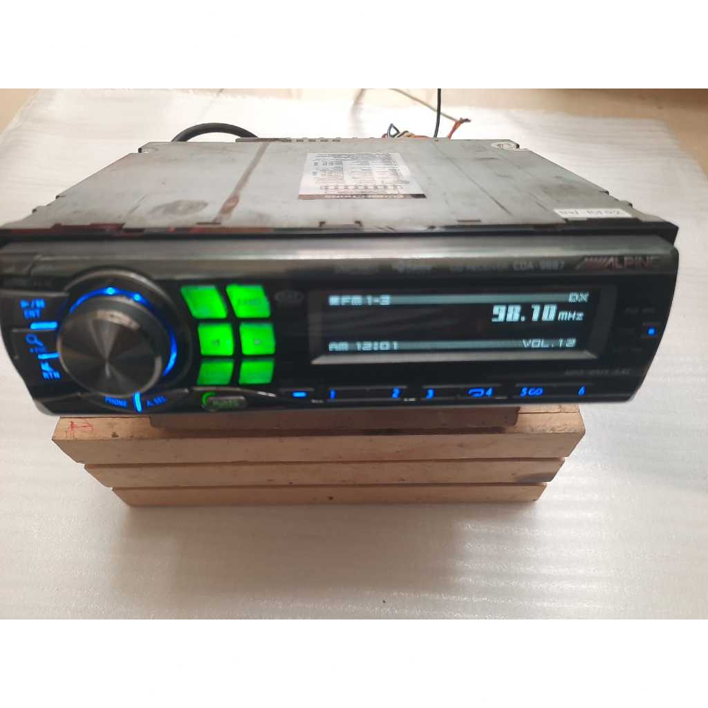 Head Unit Single Din SQ Alpine CDA - 9887 High End + Sudah Komplit Ada  Module Bluetooth Di dalam.