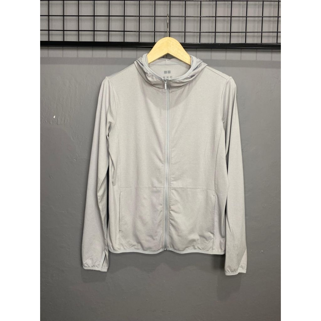 UNIQLO AIRISM UV CUT JAKET
