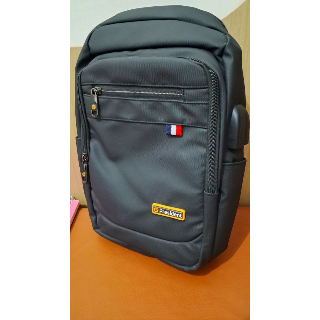 Tas Slempang Pria President