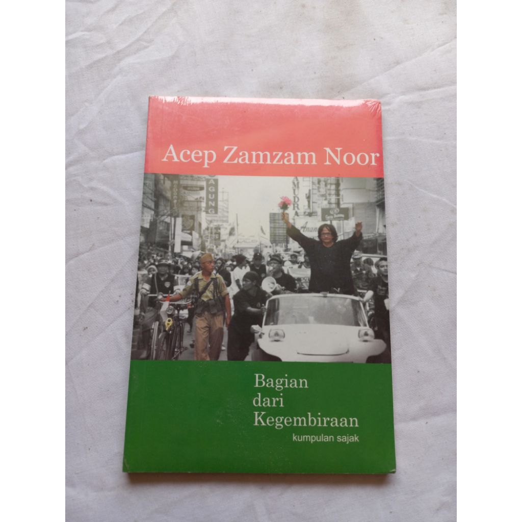 BUKU ACEP ZAMZAM NOOR / BAGIAN DARI KEGEMBIRAAN