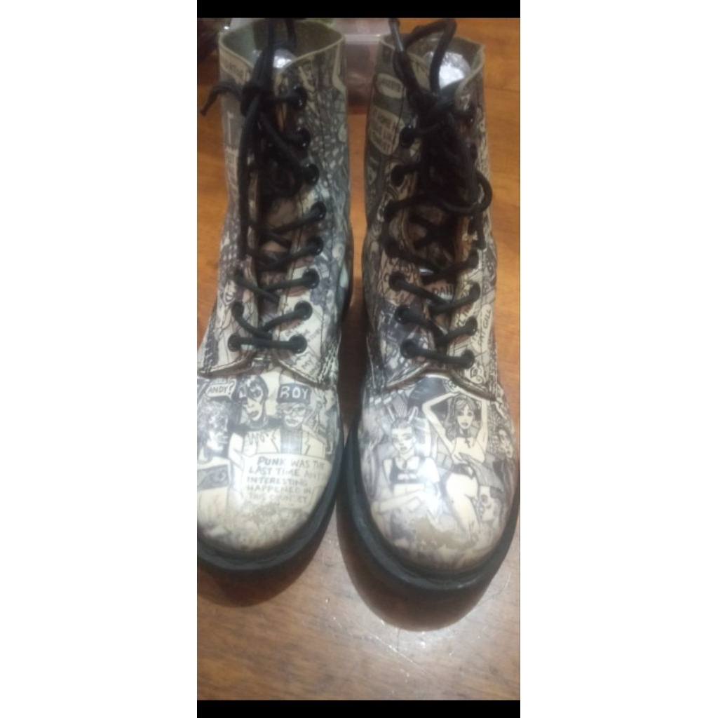 DR.MARTEN