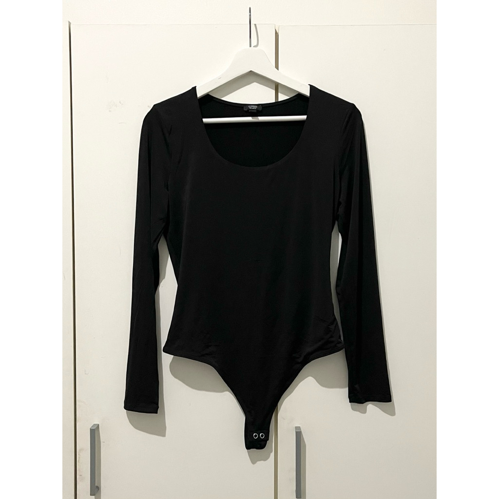 Express Bodysuit Long Sleeve Body Contour
