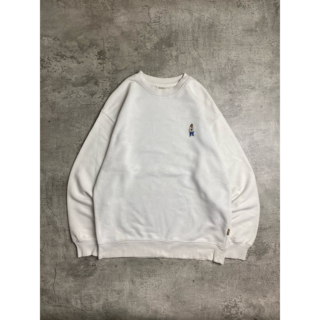 crewneck whoau