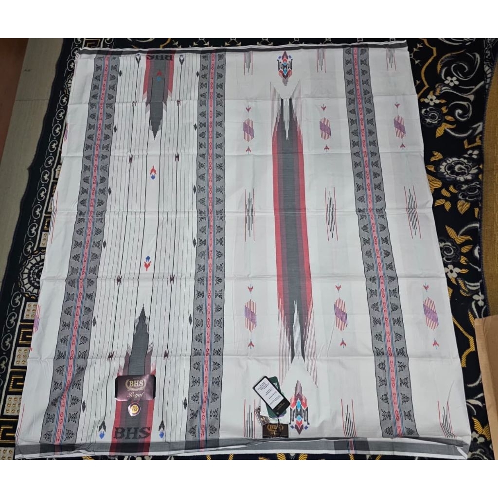 SARUNG BHS ROYAL STA GOLD SILVER