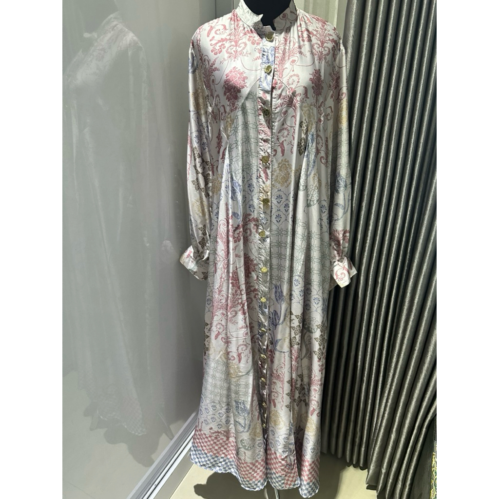 Preloved Zaskia sungkar dress