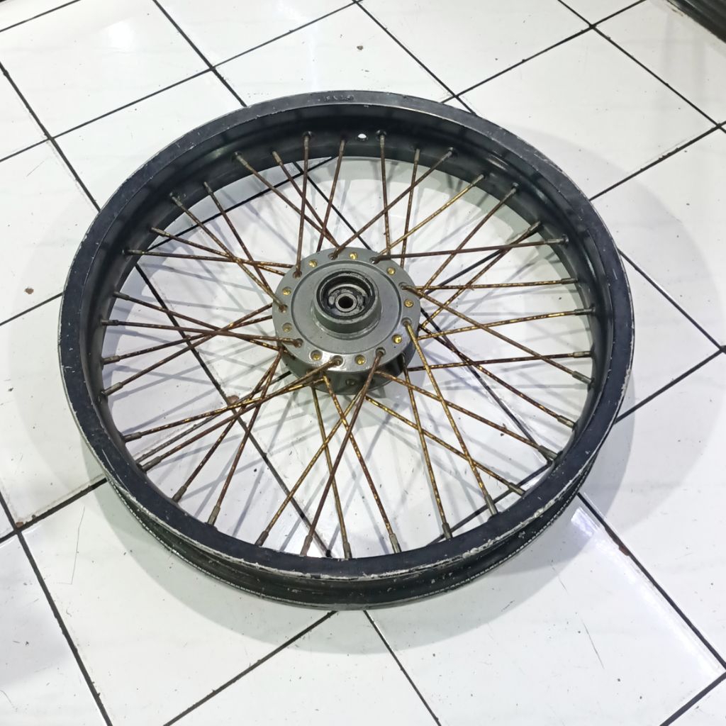 Velg Depan Set Tromol Supra Fit Supra X Ring 18x250 Second Copotan