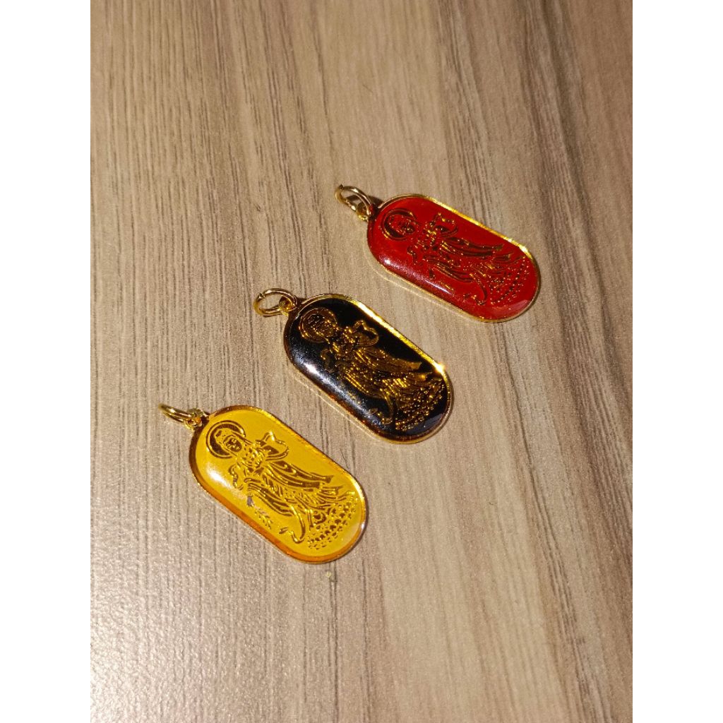 Liontin Religi Lonjong Ukir Motif