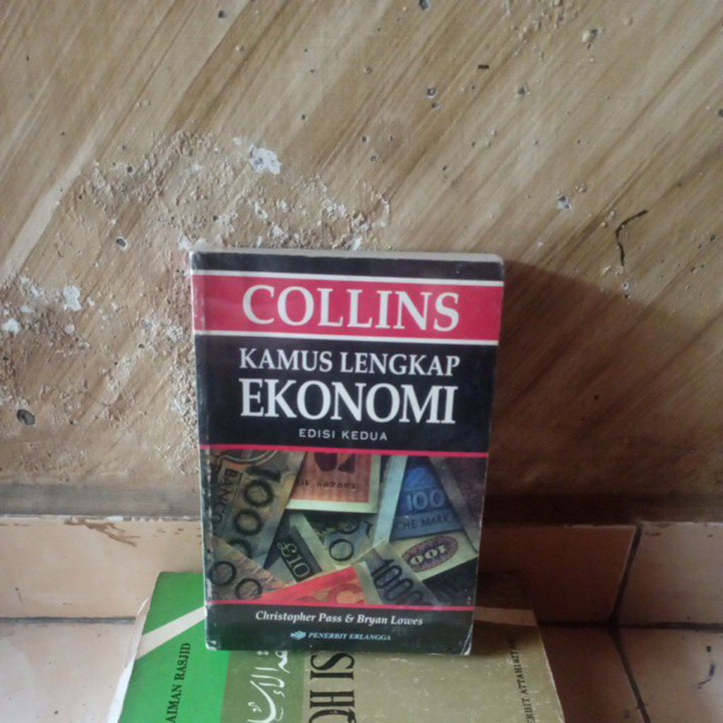 buku original;COLLINS  Kamus Lengkap Ekonomi edisi 2 oleh Christopher Pass Erlangga