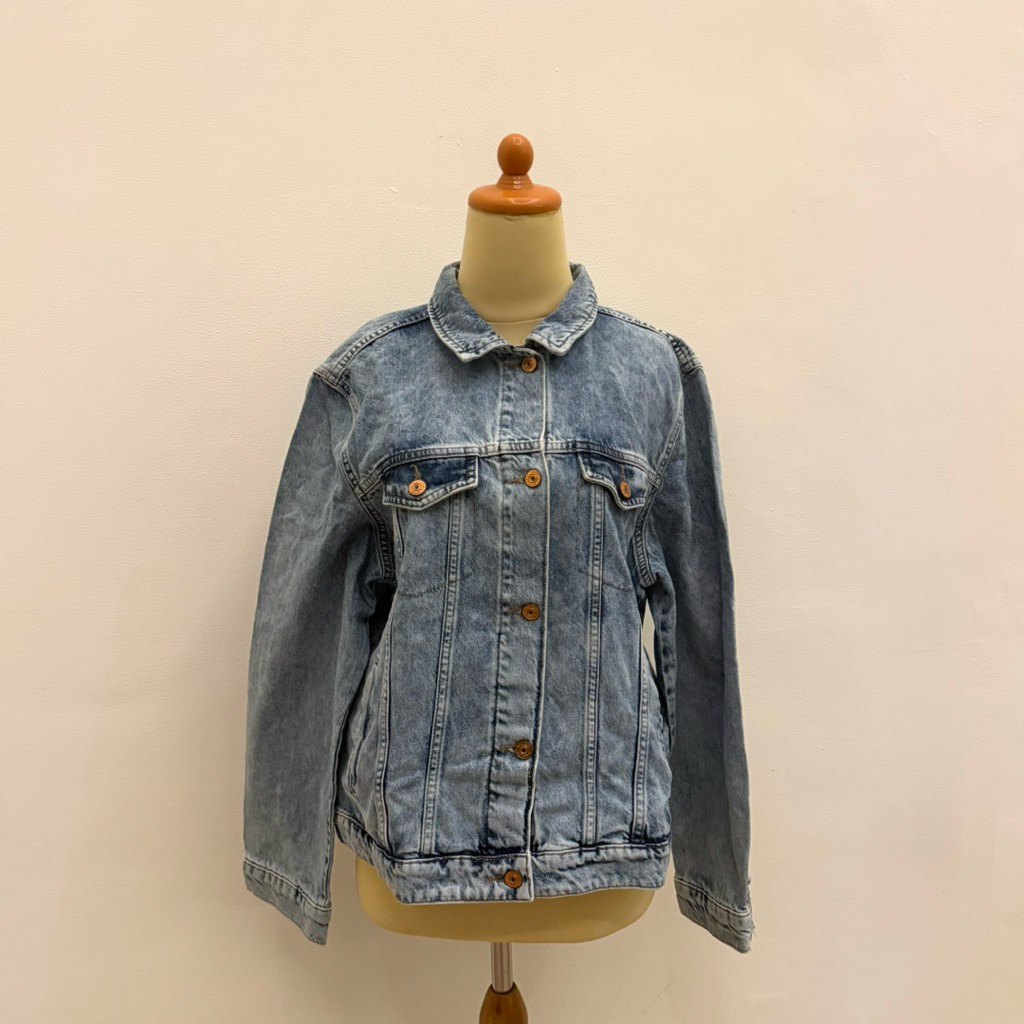 PRELOVED LCW LC Waikiki Vision Collared Neck Women's Denim Jacket Outer Fashion Wanita