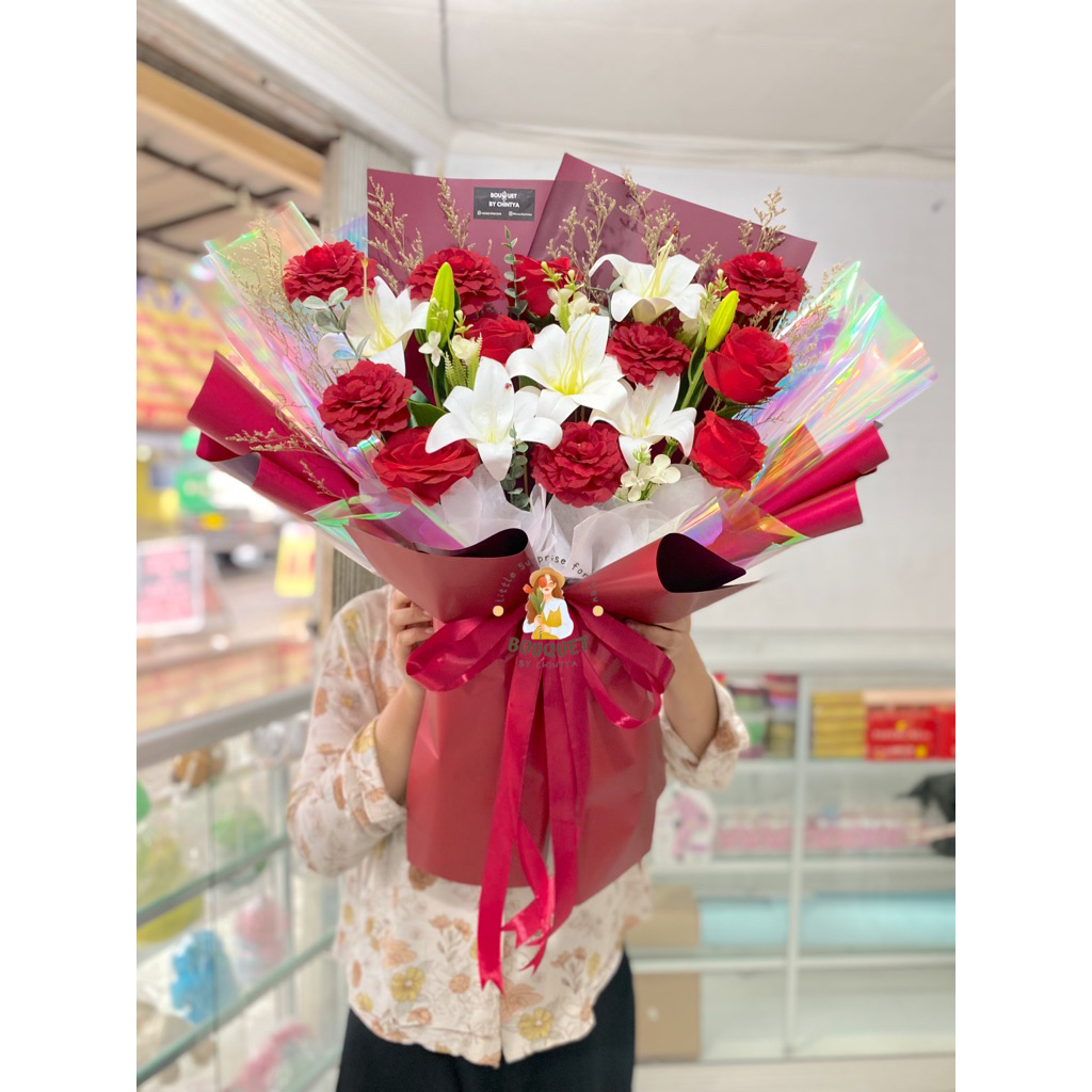 Buket Bunga Mawar Lily Sharon mix Merah Putih - Buket Bunga Artificial - Buket Wisuda Lamaran Ulang 