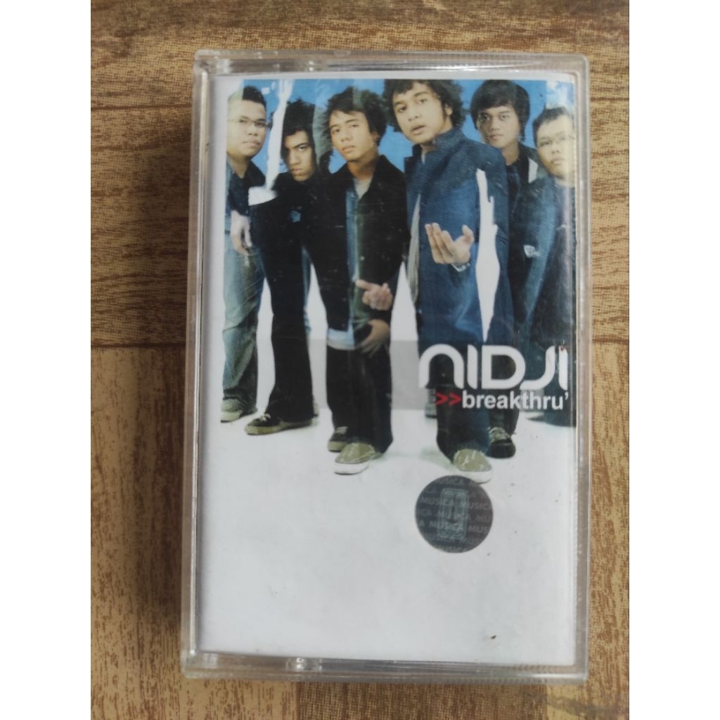 kaset pira NIDJI "breakthru"