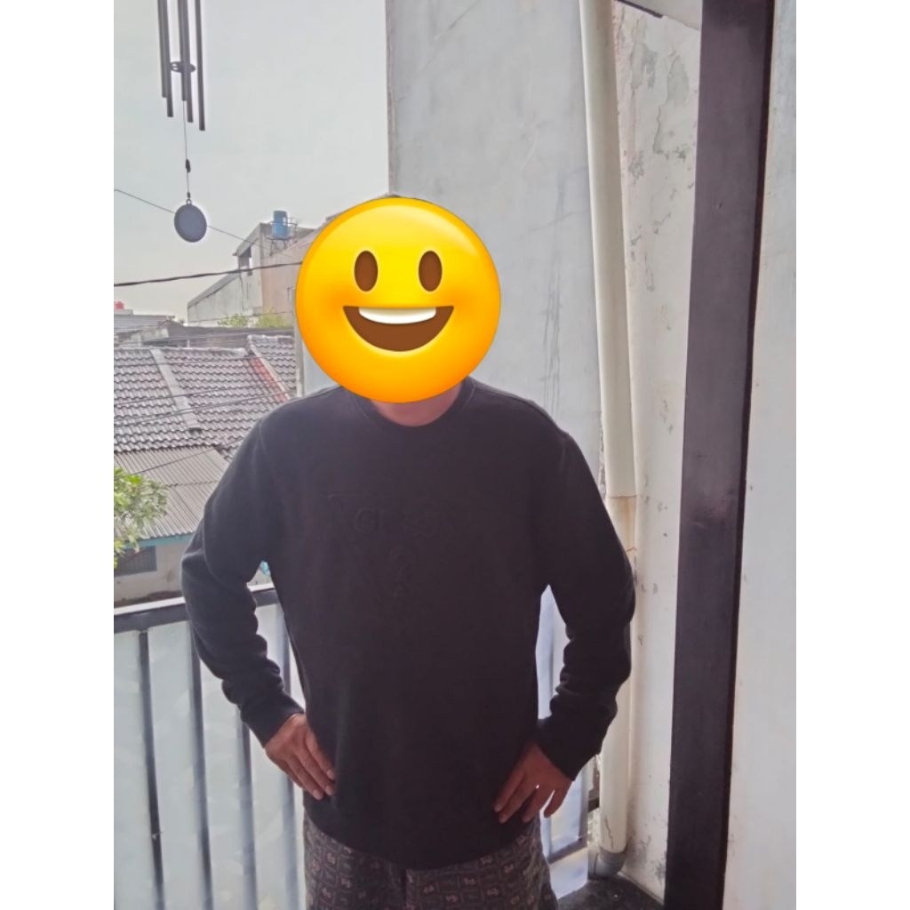 sweater guess