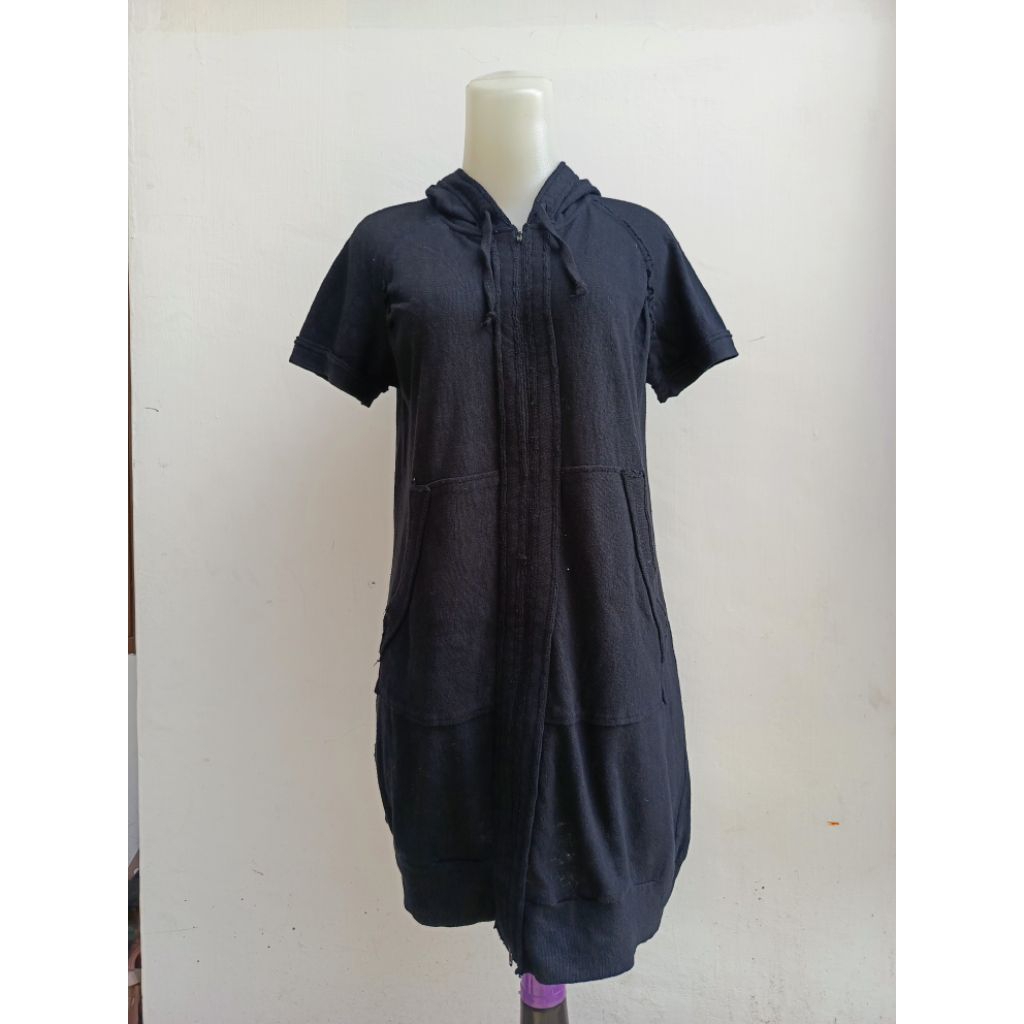 Short sleeve hoodie sunaokuwahara