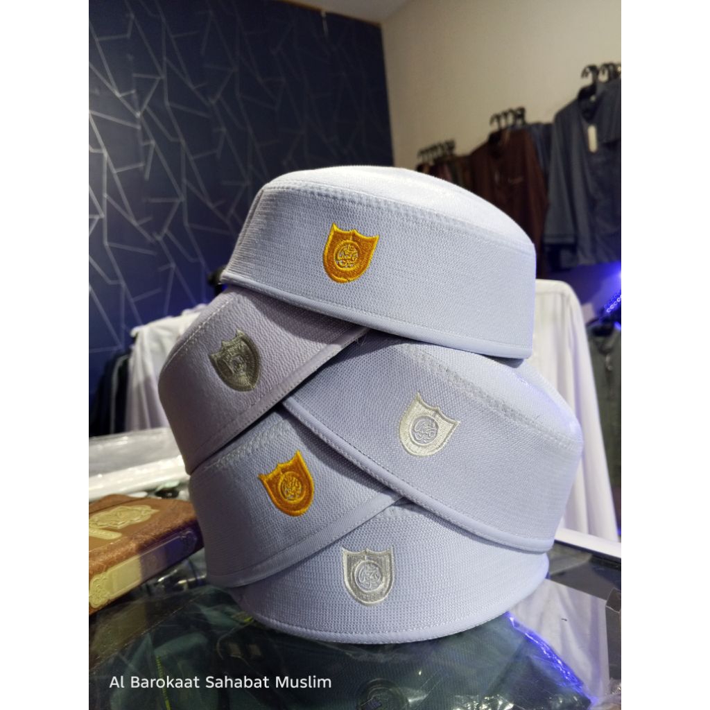 Peci Malaysia Putih Polos