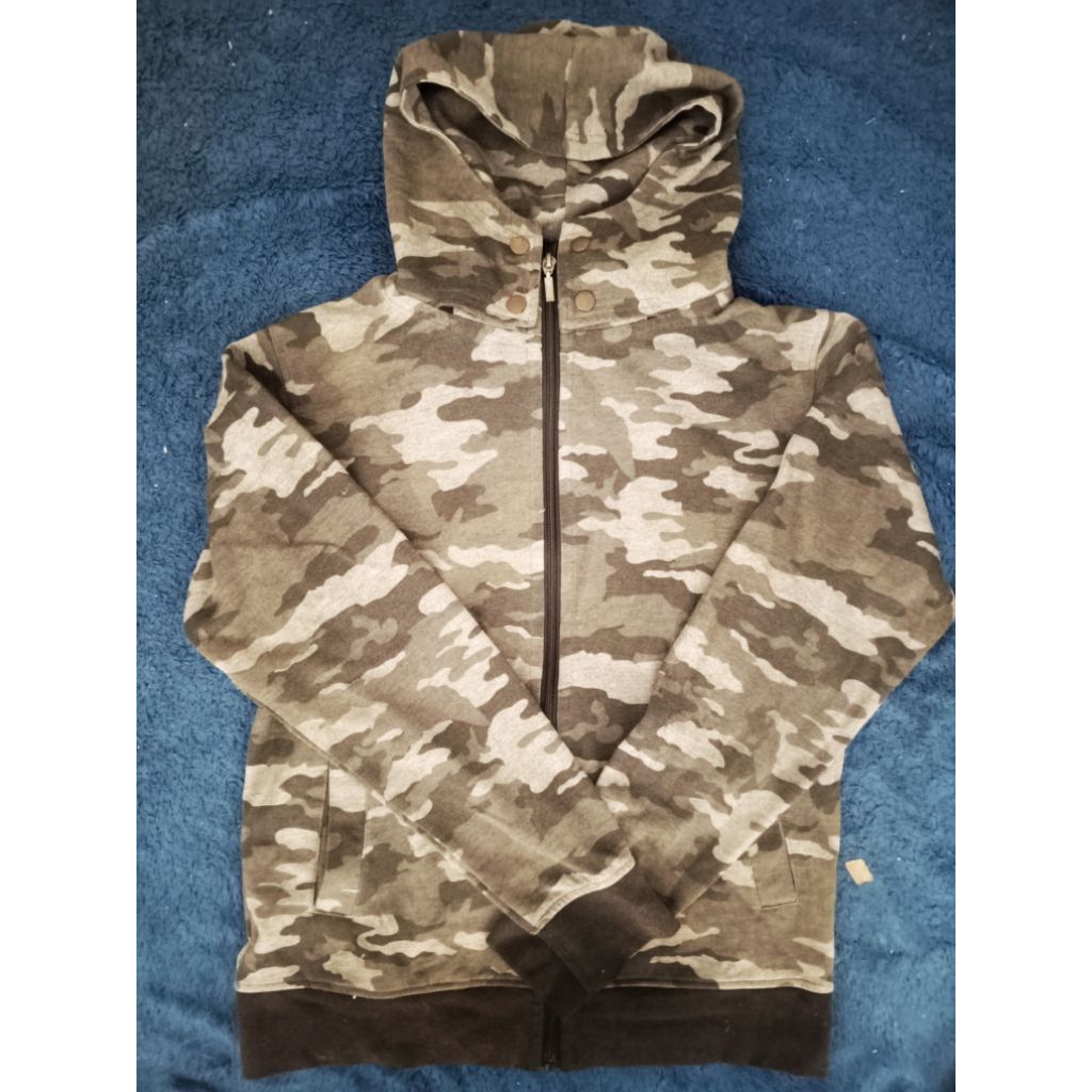 camo hoodie